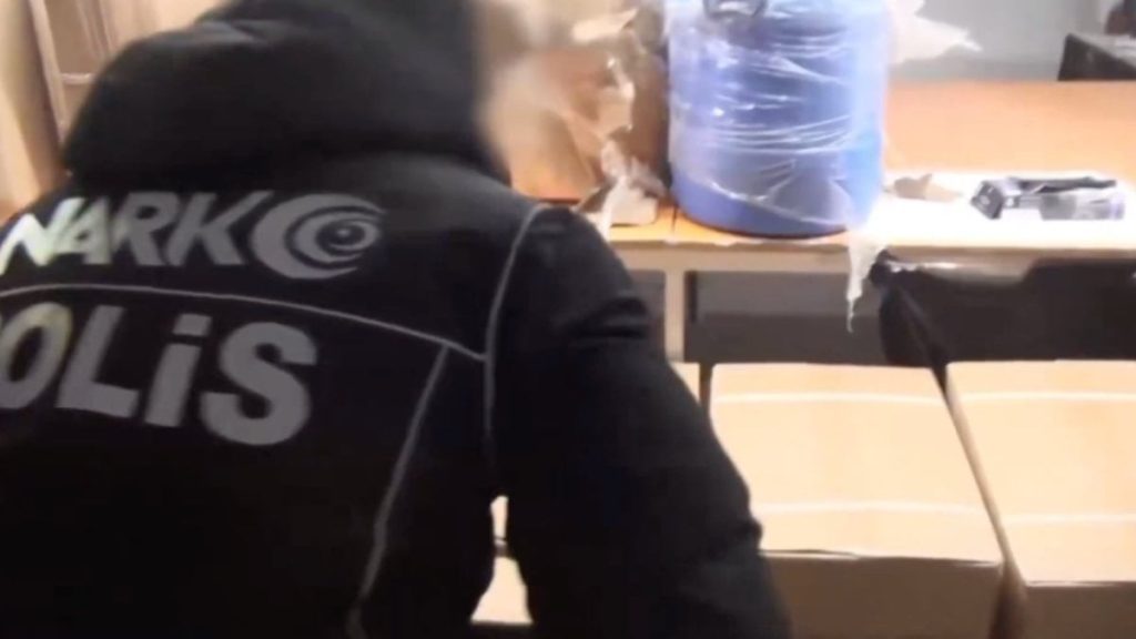 İstanbul’da uyuşturucu operasyonu: 2 gözaltı