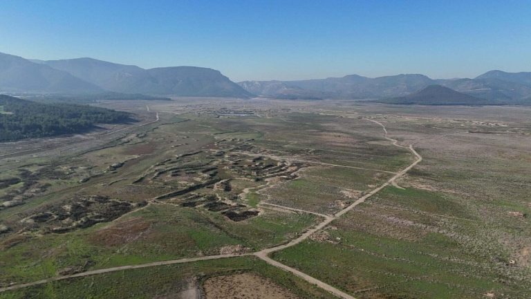 İzmir’de bulunan Tahtalı Barajı’nda su seviyesi yüzde 1 olarak ölçüldü