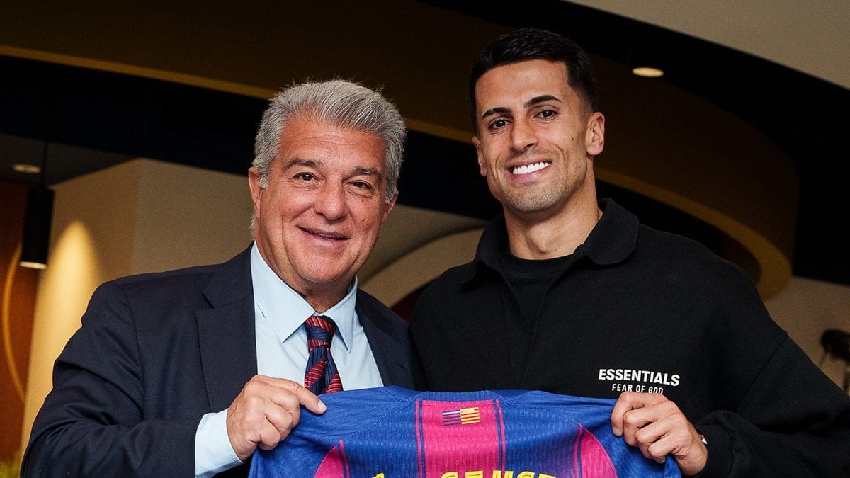 Joao Cancelo yeniden Barcelona’da