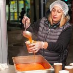 Karşıyaka’da 15 bin kişiye sıcak çorba ikramı