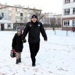 Keçiören’de Okul Çevrelerinde Karla Mücadele ve Güvenli Geçiş Çalışması