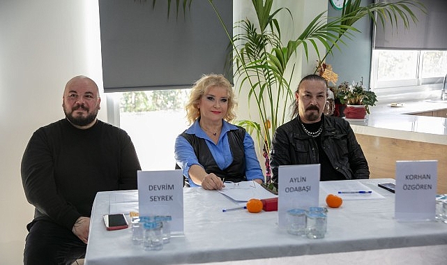 Kendine Güvenen Sesler Güzelbahçe Sağlıklı Yaş Alma Merkezi’nde Yankılandı