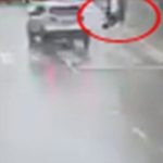 Kocaeli’de yaya geçidinde otomobilin çarptığı kadın ağır yaralandı