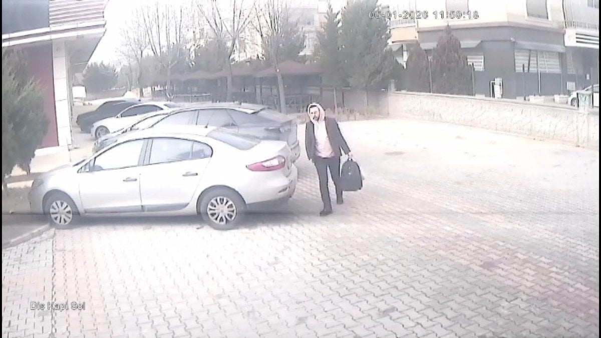 Konya’da 9 yıldır aranan FETÖ firarisi enselendi