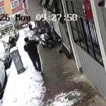 Küçükçekmece’de çocukların kardan adamını alıp götürdü