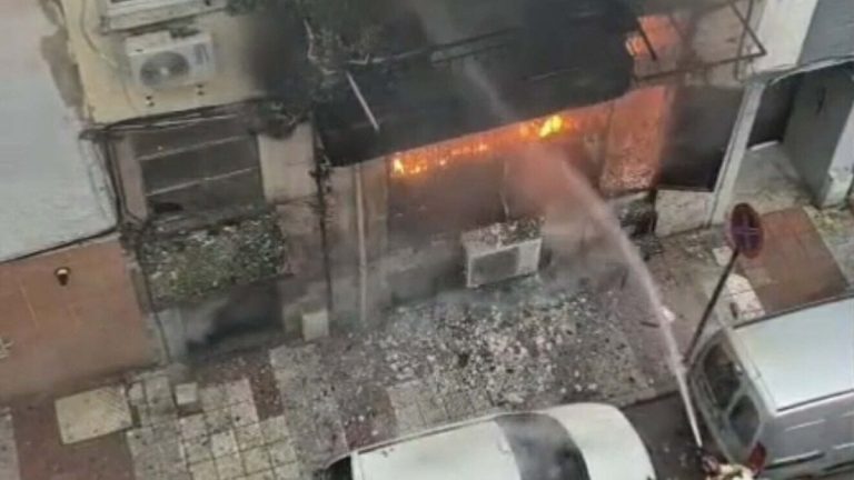 Manisa’da oyun salonundan alevler yükseldi