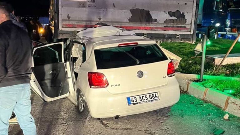 Manisa’da trafik kazası: 1 ölü, 2 yaralı