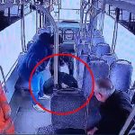 Mardin’de otobüste epilepsi nöbeti geçiren yolcu koltuktan düştü: O anlar kamerada