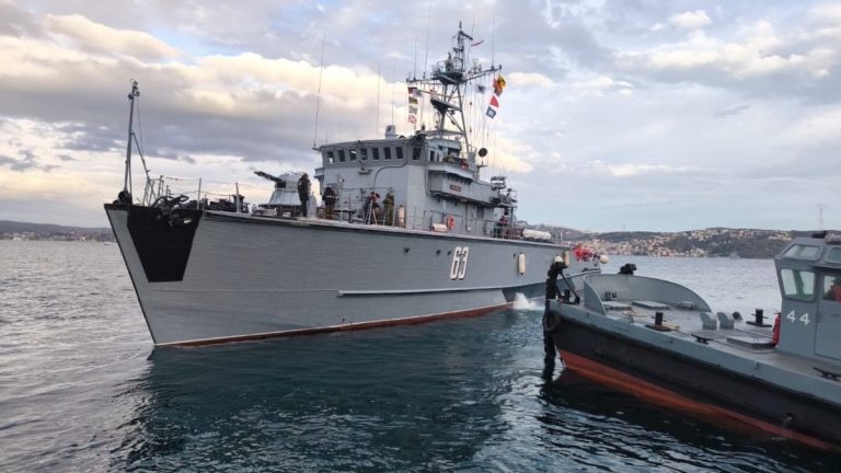 Mayın tehlikesine karşı görev yapacak gemiler Karadeniz’e açıldı