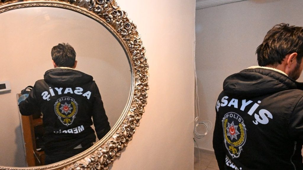 Mersin’de cinayetten 27 yıl hapis cezasıyla aranan hükümlü yakalandı