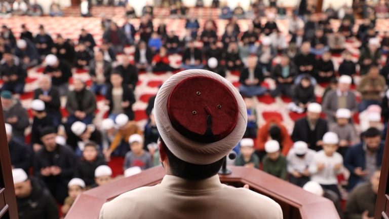 Miraç Kandili yurt genelinde dualarla idrak edildi