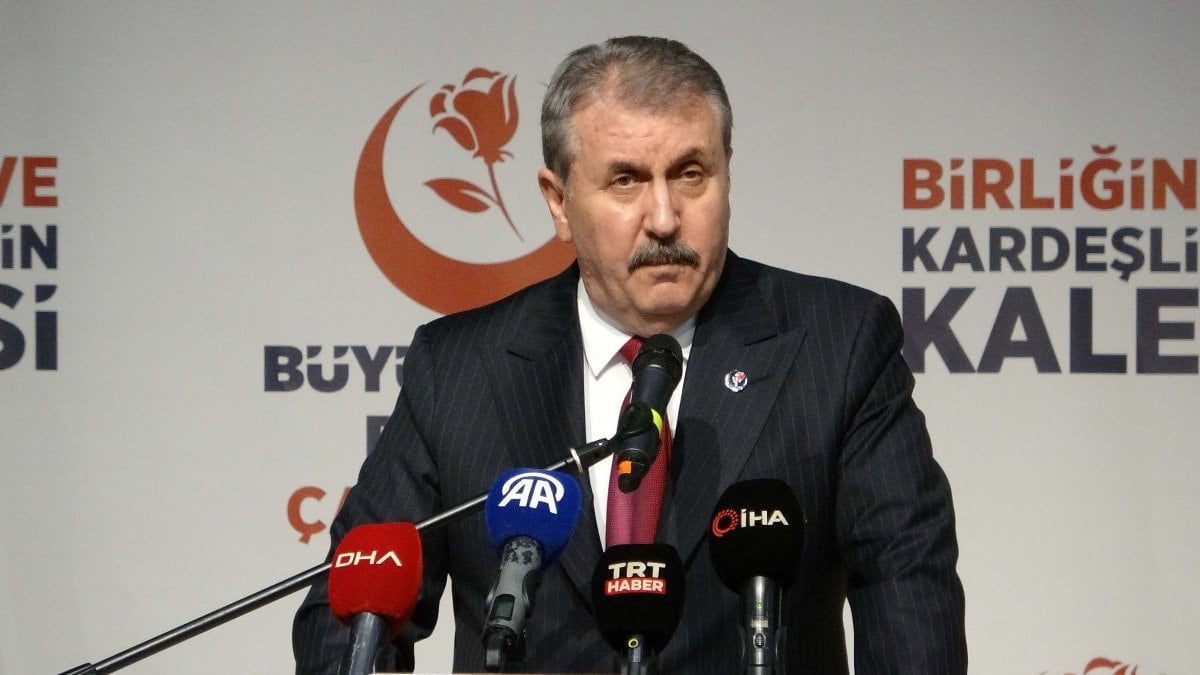 Mustafa Destici: Ailemize sahip çıkacağız