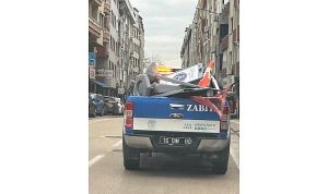 Nilüfer’de kaldırımlar işgallerden arındırılıyor