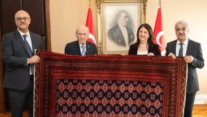 Öcalan’dan Devlet Bahçeli’ye özel dokuma kilim hediyesi