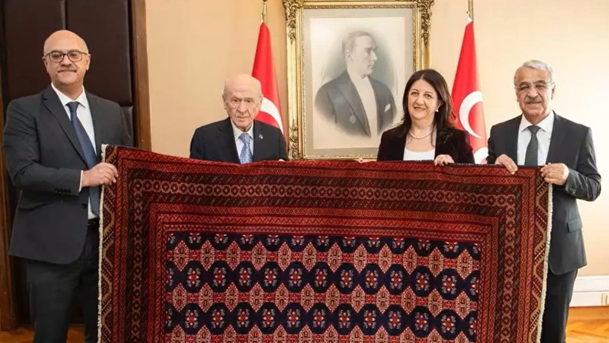 Öcalan’dan Devlet Bahçeli’ye özel dokuma kilim hediyesi