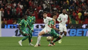 Olaylı finalde kupaya uzanan Senegal oldu