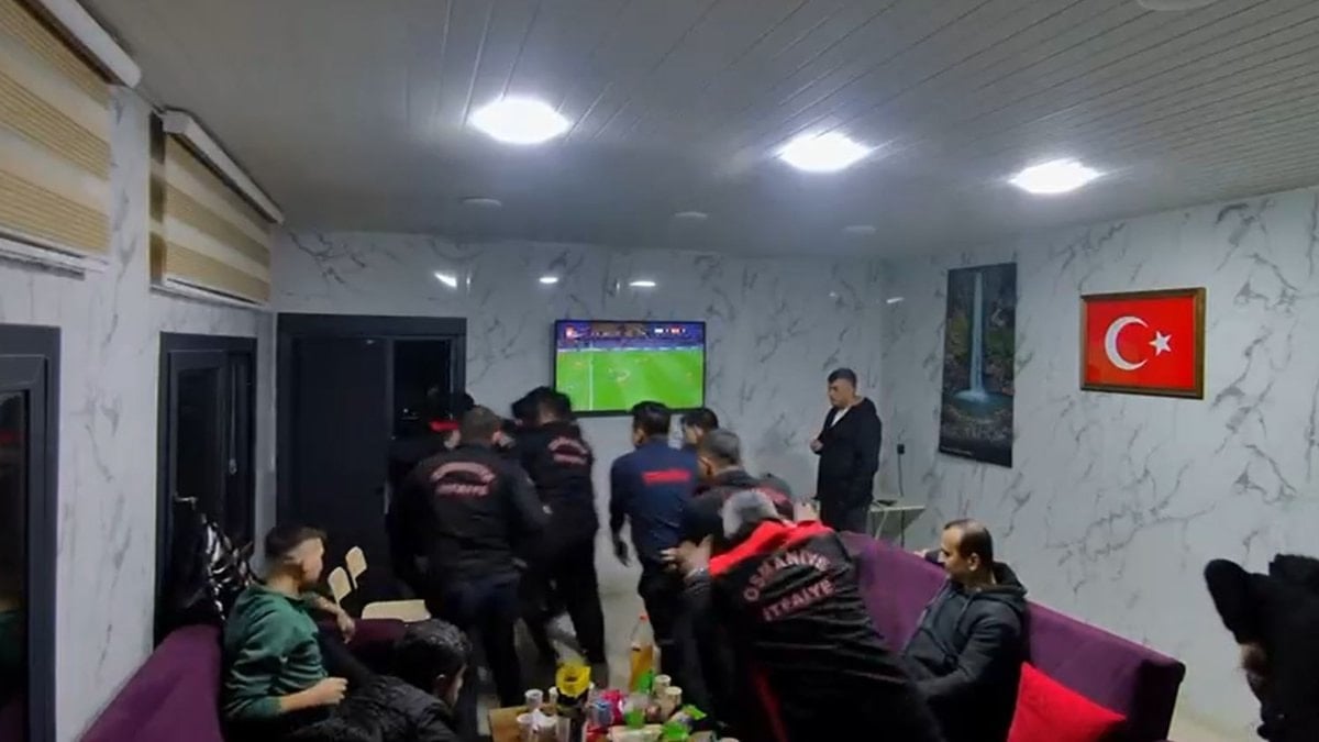 Osmaniye’de itfaiyeciler derbi sırasında ihbar gelince apar topar çıktı