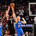 Phoenix Suns, son saniye üçlüğüyle kazandı