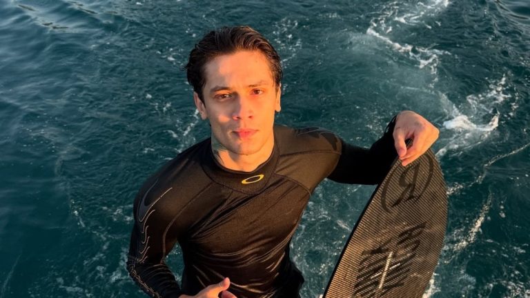 Rapçi Çakal ve oyuncu Türkü Su Demirel aşk yaşıyor iddiası