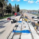 Raylar tam yol Kartepe’ye doğru döşeniyor