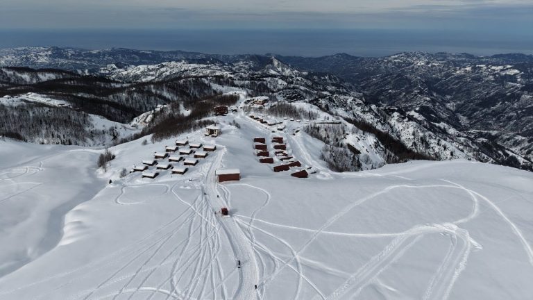 Rizeliler Handüzü’nde kayak merkezi istiyor