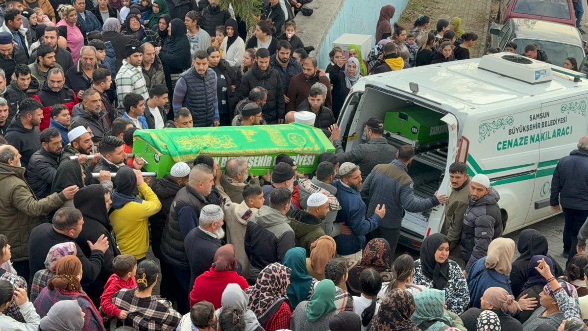 Samsun’da boğazı kesilerek öldürülen adam, toprağa verildi