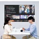 Samsung CES 2026’da daha akıllı yapay zekâ özelliklerle donatılan taşınabilir The Freestyle+ projektörü tanıttı