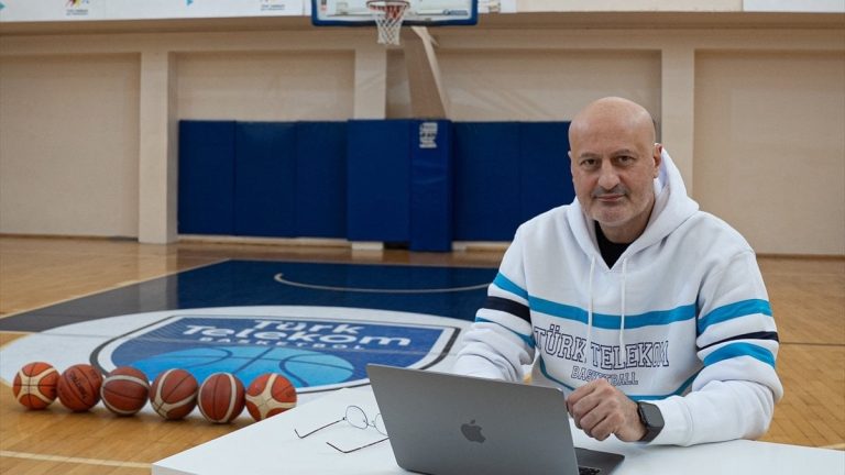 Savtekin Şentürk, AA’nın “Yılın Kareleri” oylamasına katıldı