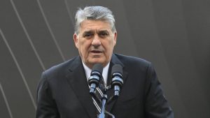 Serdal Adalı: Transferlerin gecikmesinin parayla pulla bir alakası yok