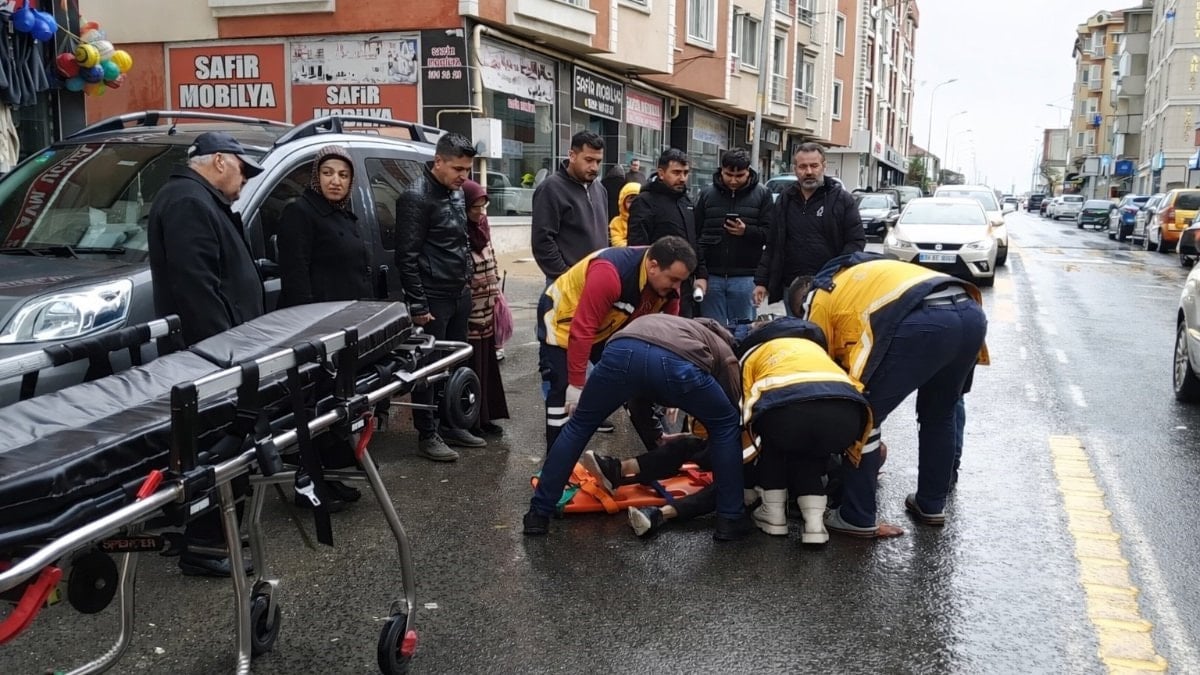 Tekirdağ’da motosiklet yolun karşısına geçmek isteyen yayaya çarptı