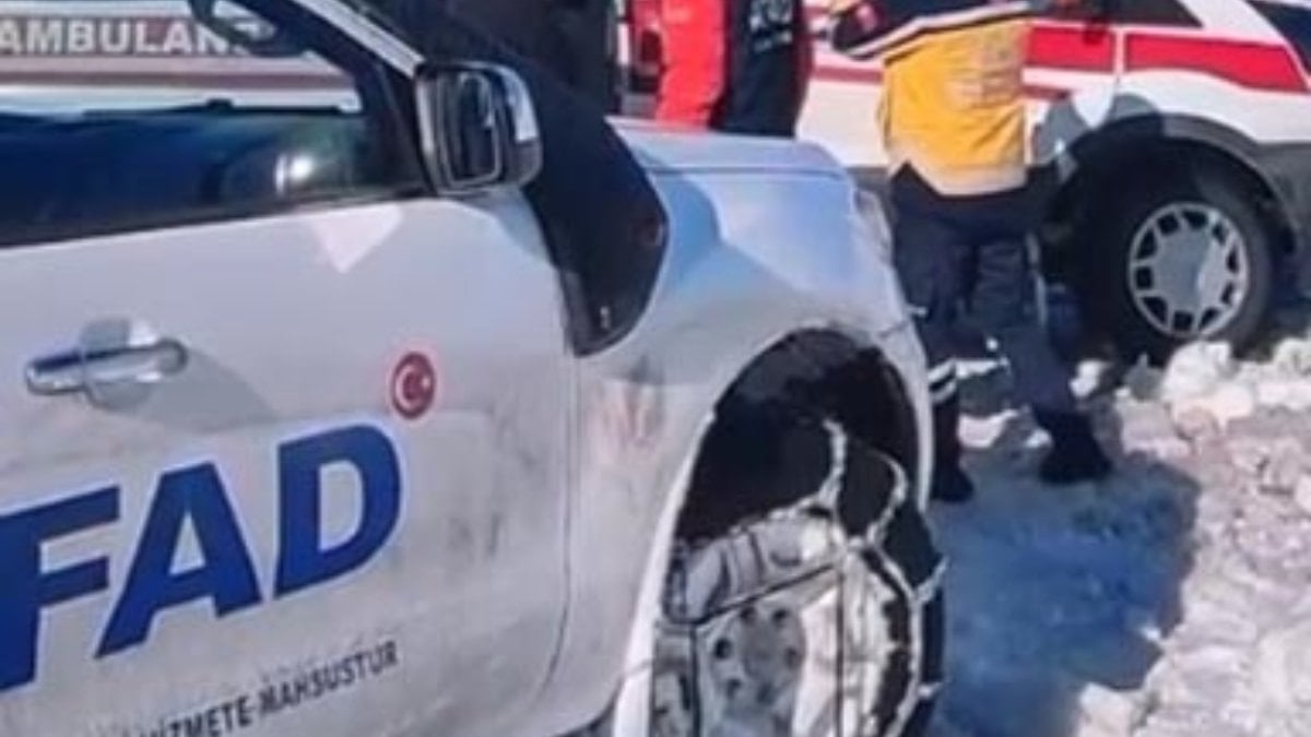 Tunceli’de 12 yaşındaki çocuk ve yaşlı kadını AFAD tarafından hastaneye ulaştırıldı