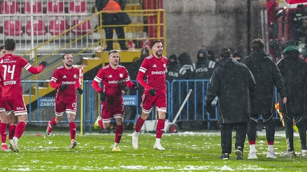 Ümraniyespor, Serikspor’a 5 attı