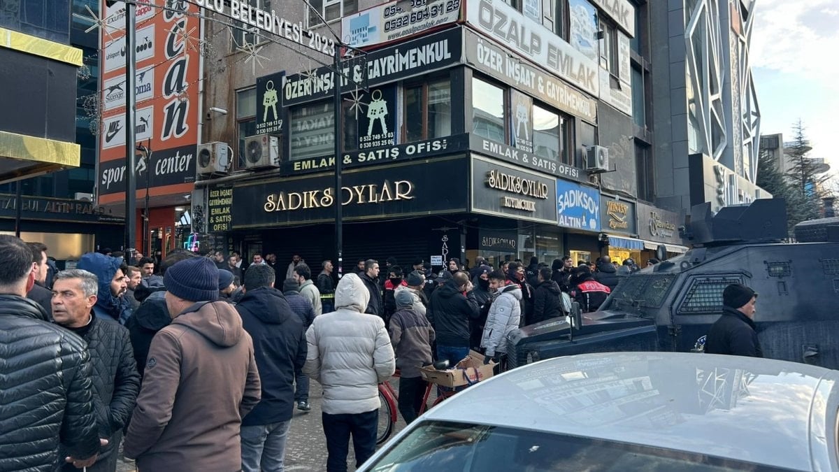 Van’da kuyumcu, altın ve paralarla kayıplara karıştı