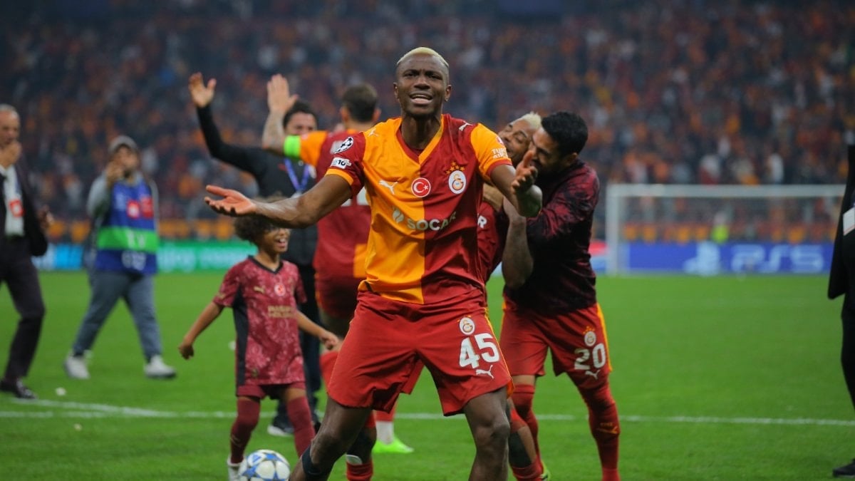 Victor Osimhen, rekor için Manchester City maçına çıkacak