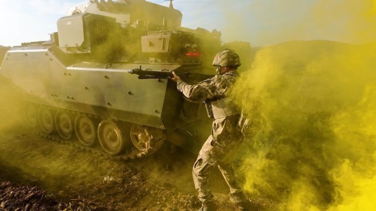 Zorlu şartlarla vatan savunması: Piyade Okulu’nda eğitim