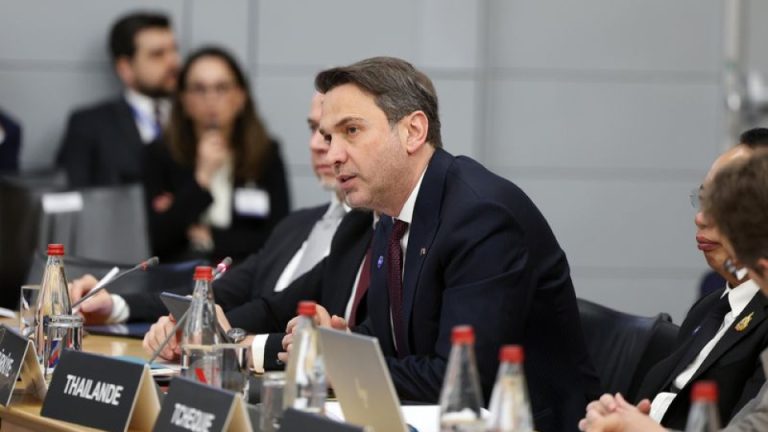 Acwa ile elektrik alım anlaşması imzalandı