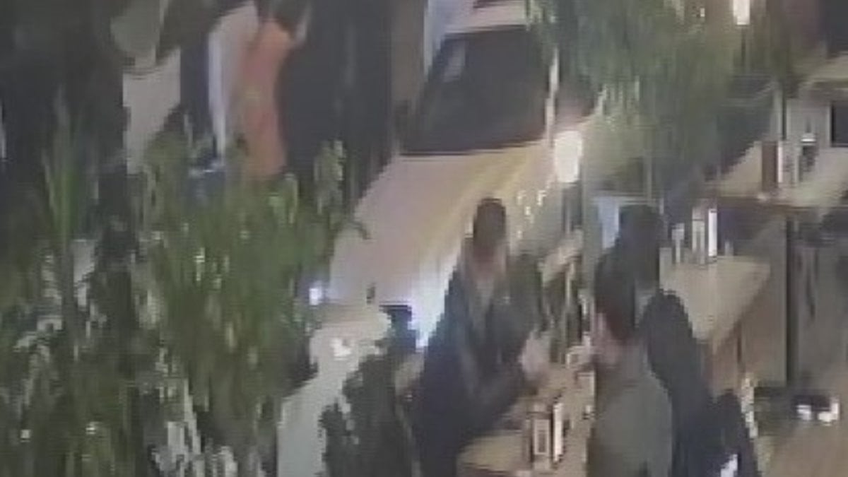 Adana’da 17 yaşındaki çocuk, husumetlisi tarafından bıçaklandı