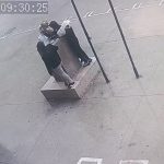 Adana’da Atatürk büstünü öğrenciler el birliği ile korudu