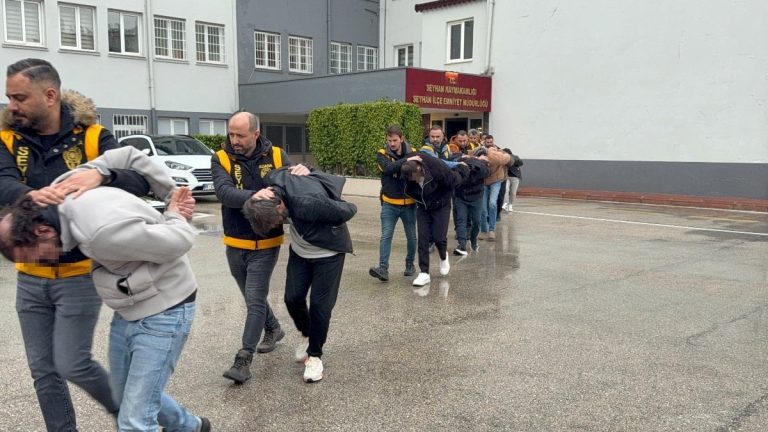Adana’da dublörle 10 milyonluk vurgun: Kod adları ‘Profesör’, ‘Firavun’ ve ‘Azad’ çıktı