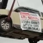 Adana’da hatalı çıkan kamyoneti bayinin önünde sergiledi