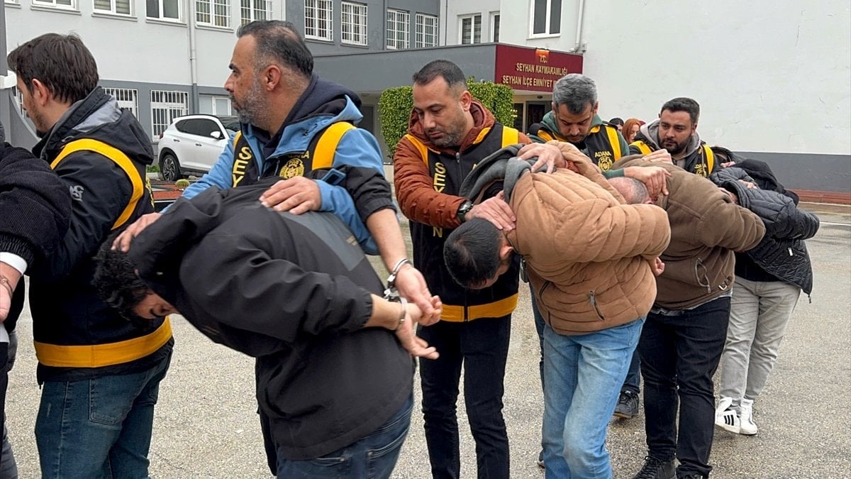 Adana’da sahte kimlik şebekesine darbe: 12 kişi tutuklandı