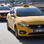 Adana’da taksiciler korsan taşımacılığa karşı konvoy yaptı