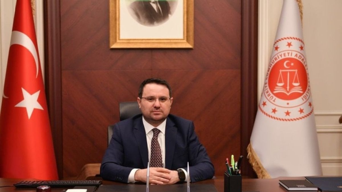 Akın Gürlek kimdir, kaç yaşında, nereli? Yeni Adalet Bakanı Akın Gürlek’in biyografisi…