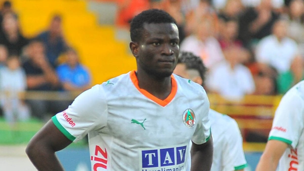 Alanyaspor’da oynayan Uchenna Ogundu, Augsburg’a gitti