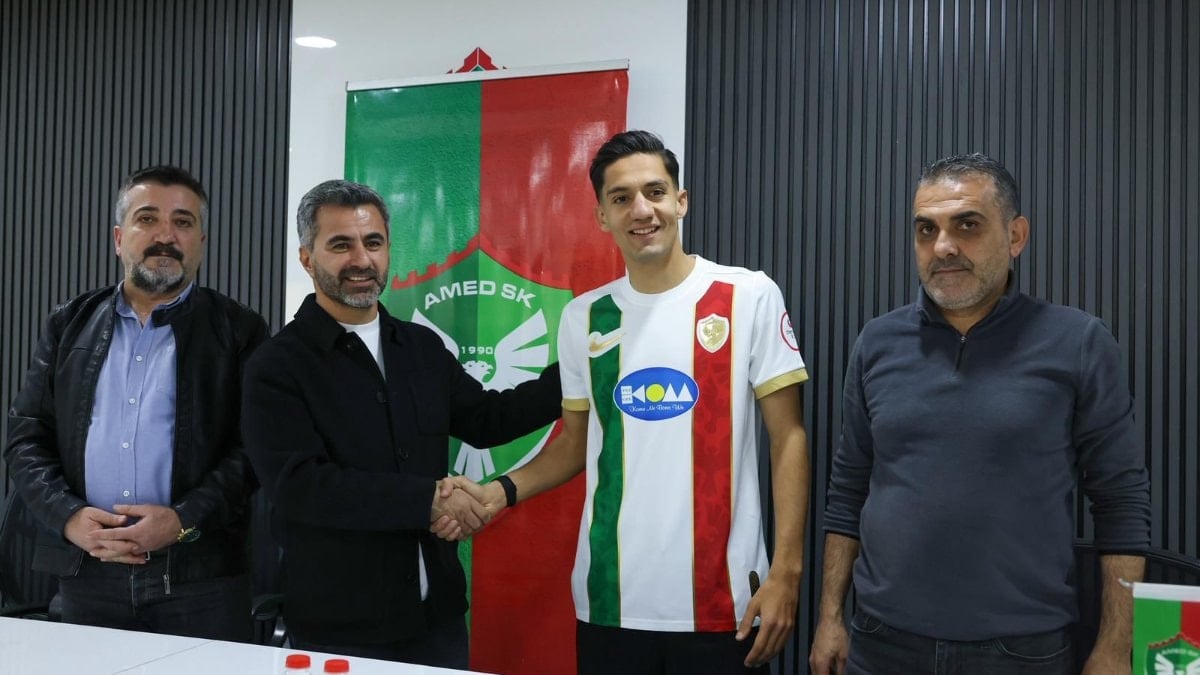 Amed Sportif Faaliyetler, Cem Üstündağ’ı renklerine bağladı