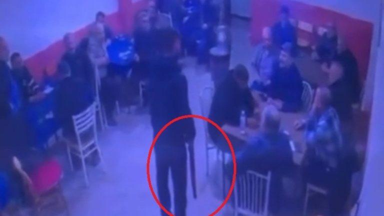Ankara’da kahvehanede pompalı tüfekli saldırı kamerada