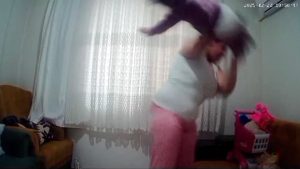 Antalya’da 1 yaşındaki bebeğe şiddeti gizli kamera ortaya çıkardı