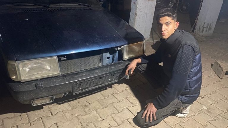 Antalya’da selam vermek için kornaya basan adam soyulduğunu fark etti