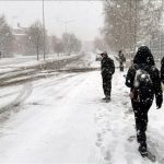 Ardahan’da kar yağışı nedeniyle eğitime ara verildi