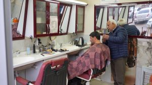 Asrın felaketi, Gaziantepli berberin meslek aşkını yıkamadı